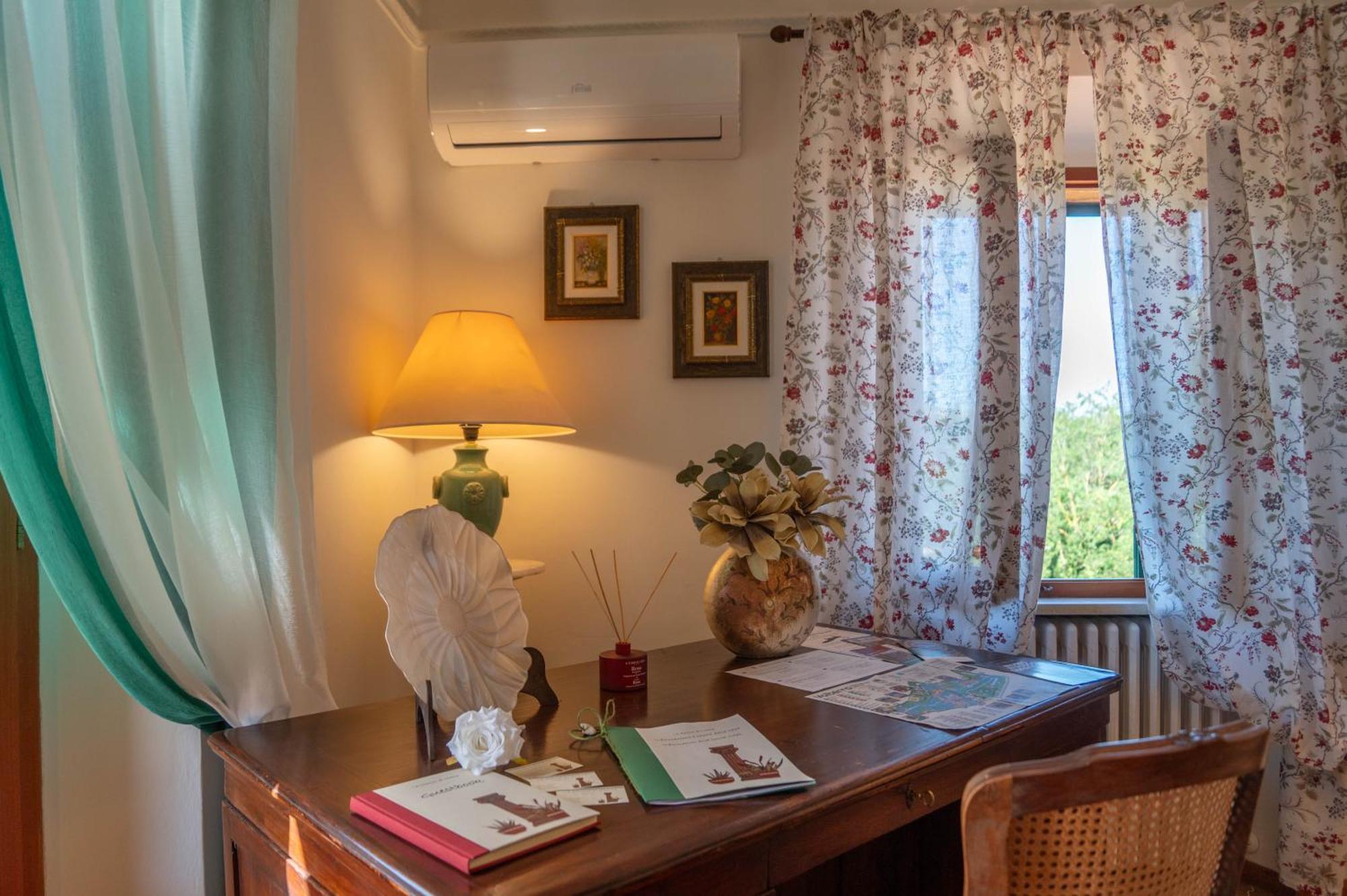 Ferienwohnung La Domus Di Marta Volterra Exterior foto